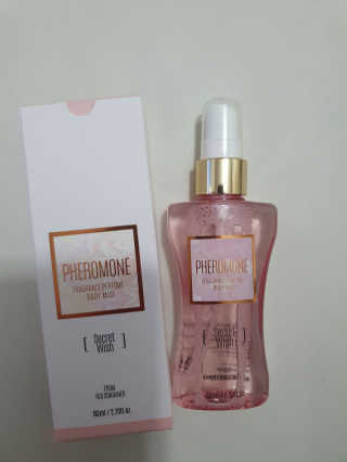레드컨테이너 페로몬향 퍼퓸 바디미스트 80ml — 5점을 준 리뷰어가 2020년 3월 올린 사용 사진