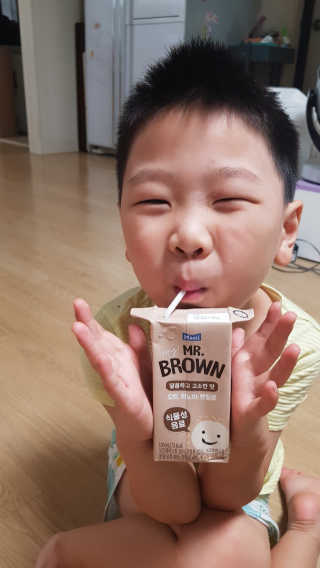헤이미스터브라운 [매일유업] 헤이 미스터브라운 12개입 — 5점을 준 리뷰어가 2019년 8월 올린 사용 사진