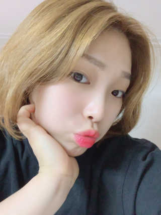 블리스텍스 립 릴리프 크림 립밤, 립 바이브런스 립밤 — 4.67점을 준 리뷰어가 2018년 11월 올린 사용 사진