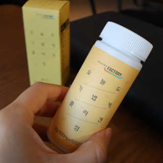 힐링팩토리 오늘도 가볍게 저분자 피쉬 콜라겐 정 — 5점을 준 리뷰어가 2020년 2월 올린 사용 사진