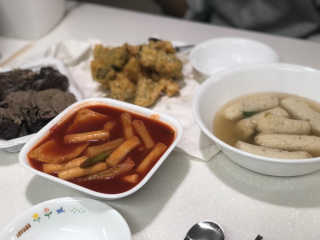 두번째 국떡 국가대표 떡볶이 1팩 + 영미칩 2봉 증정 — 4점을 준 리뷰어가 2019년 2월 올린 사용 사진