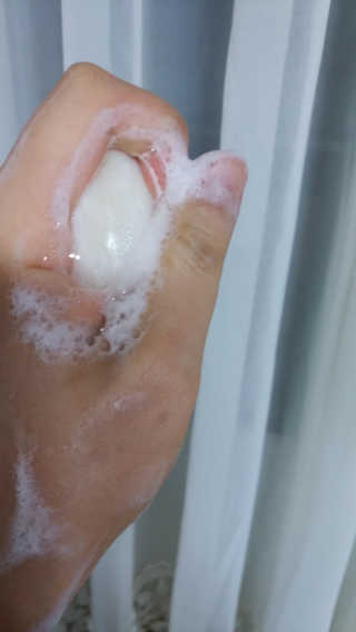 블랙모어스 내츄럴 비타민 E 크림 + 비타민 E 비누 — 4.5점을 준 리뷰어가 2019년 10월 올린 사용 사진