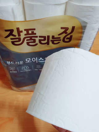 잘풀리는집 부드러운 모이스처 3겹 화장지 30롤 — 4점을 준 리뷰어가 2019년 5월 올린 사용 사진
