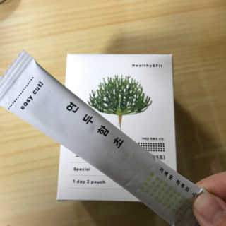 헬씨앤핏 디톡스와 변비에 탁월한 연두함초. 천연변비약으로 유명 — 3점을 준 리뷰어가 2020년 1월 올린 사용 사진
