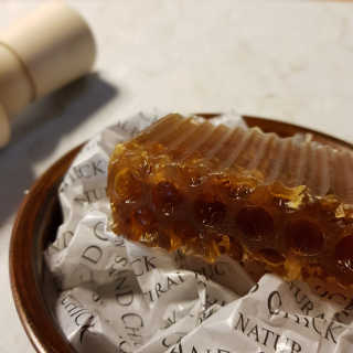 쉭앤칙 허니비바 마누카꿀비누 — 4점을 준 리뷰어가 2019년 3월 올린 사용 사진
