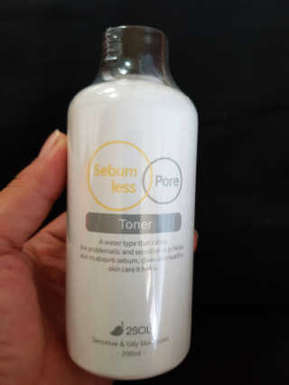 이솔화장품 이솔 세범 리스 포어 토너 200ml — 3.83점을 준 리뷰어가 2018년 8월 올린 사용 사진
