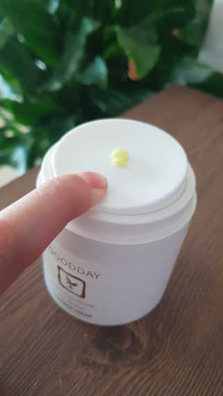 GoodDay Skincare GoodDay 강황크림 50g — 5점을 준 리뷰어가 2020년 1월 올린 사용 사진