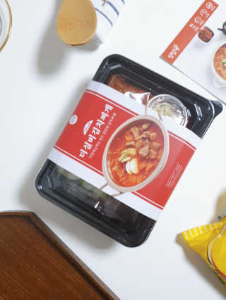 땡땡쿡 더실비김치찌개 2인분 710g 라면사리 포함 — 5점을 준 리뷰어가 2020년 2월 올린 사용 사진