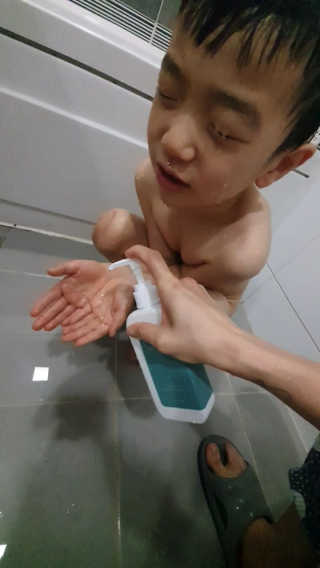 엄마프움 시알릴락토스 오가닉 샴푸앤바스 — 5점을 준 리뷰어가 2019년 11월 올린 사용 사진