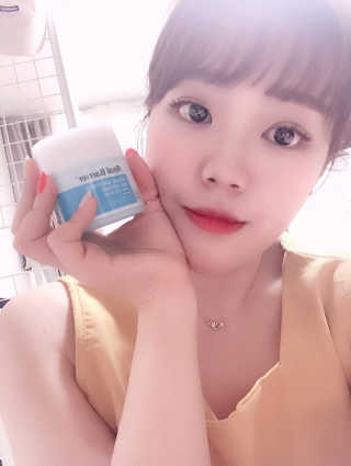 리얼베리어 아쿠아 수딩 젤 크림 대용량 기획세트 — 5점을 준 리뷰어가 2019년 6월 올린 사용 사진