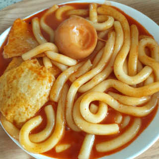 잠실맛집,홍코너떡볶이가우리집에[옛날맛,짜장맛옵션] — 5점을 준 리뷰어가 2019년 11월 올린 사용 사진