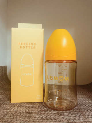 유비맘 PPSU 젖병 노꼭지_200ml_컬러 랜덤 발송 — 5점을 준 리뷰어가 2020년 3월 올린 사용 사진