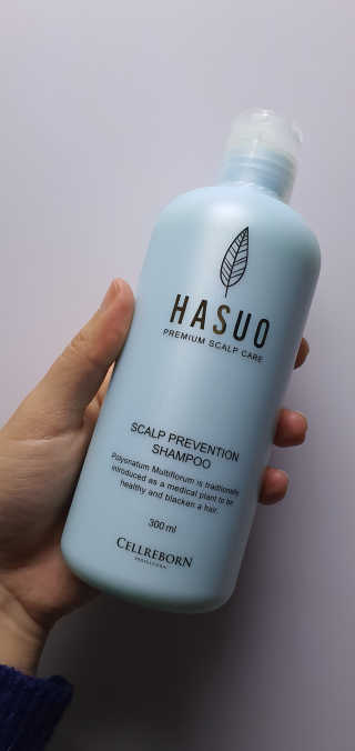 셀리본 하수오 내츄럴 프리벤션 탈모관리 샴푸 300ml — 3점을 준 리뷰어가 2019년 11월 올린 사용 사진