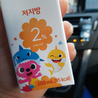 매일우유 멸균 매일우유 저지방 2프로 멸균 핑크퐁 에디션 6입 — 5점을 준 리뷰어가 2018년 1월 올린 사용 사진