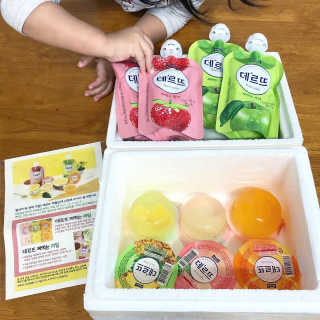 데르뜨 떠먹는 과일 3종, 짜먹는 과일 2종 총 10개 체험 — 5점을 준 리뷰어가 2020년 3월 올린 사용 사진