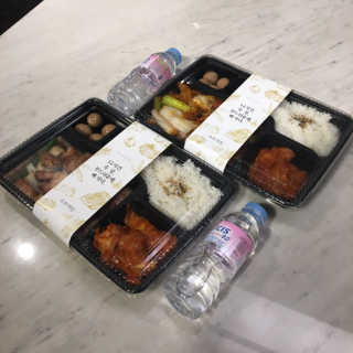 [오스테끼]마약삼겹+김치볶음밥or마약삼겹+제육볶음 — 5점을 준 리뷰어가 2019년 4월 올린 사용 사진