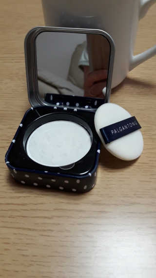 수피요 통동 팔공검 NO SEBUM POWDER PACT — 2.67점을 준 리뷰어가 2018년 7월 올린 사용 사진