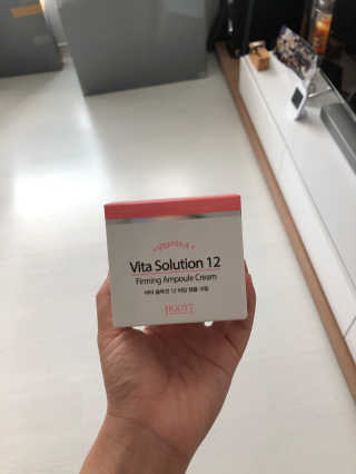 지고트 비타솔루션12 퍼밍 앰플 크림 100ml — 3.5점을 준 리뷰어가 2019년 8월 올린 사용 사진