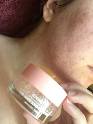 BeautyNetKorea Pure White Tone-Up Cream — 2.5점을 준 리뷰어가 2017년 10월 올린 사용 사진