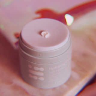 베니테이블 [바르는 유산균] 하이드레이팅 크림 — 4.5점을 준 리뷰어가 2020년 2월 올린 사용 사진