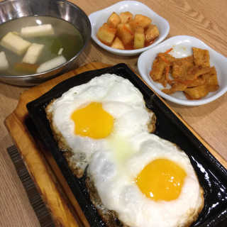 [대성이네_신촌] 깻잎큰닭찜 한마리+사리 中 택2 set — 5점을 준 리뷰어가 2019년 2월 올린 사용 사진
