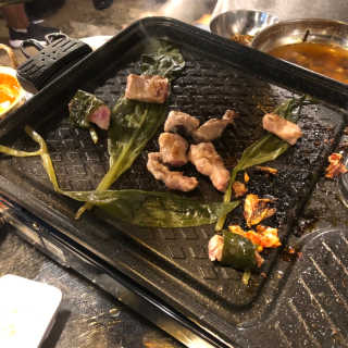 [돼지삼촌]특수부위 한판or이베리코 커플세트 중 택 1 — 4점을 준 리뷰어가 2019년 2월 올린 사용 사진