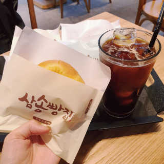 삼송빵집 부천점 [삼송빵집 부천역사점]삼송빵집 특별세트 — 5점을 준 리뷰어가 2019년 7월 올린 사용 사진