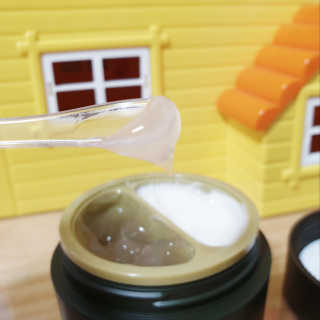 토니모리 프롬 강화 맑은 약쑥 두 겹 진정 크림 — 5점을 준 리뷰어가 2019년 9월 올린 사용 사진