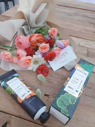 귀빈사 mayac 호시탐탐 시그니처 프리즈왁스 150ml — 5점을 준 리뷰어가 2020년 3월 올린 사용 사진