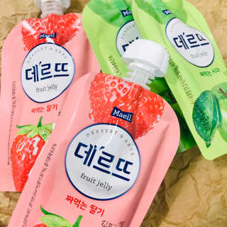 데르뜨 떠먹는 과일 3종, 짜먹는 과일 2종 총 10개 체험 — 4점을 준 리뷰어가 2020년 3월 올린 사용 사진