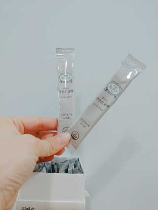 [하우투잇] 뤼에르 쿠르브 블랙 10ml x 30포 총 300ml — 1점을 준 리뷰어가 2020년 3월 올린 사용 사진