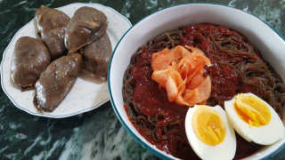 유천냉면 유천 비빔냉면 2인분+메밀지짐만두 280g — 5점을 준 리뷰어가 2018년 6월 올린 사용 사진