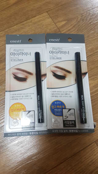 (주)에네스티 리얼이지 아이라이너 2종 — 4점을 준 리뷰어가 2019년 9월 올린 사용 사진