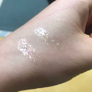 [블랙루즈] 펄블리 아이 글리터 2종 — 4.5점을 준 리뷰어가 2019년 1월 올린 사용 사진
