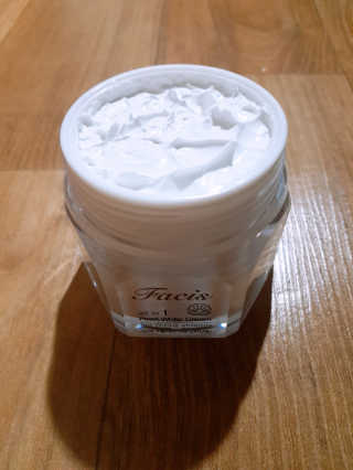 파시스 올인원 진주 화이트닝 크림 100ml — 5점을 준 리뷰어가 2019년 4월 올린 사용 사진