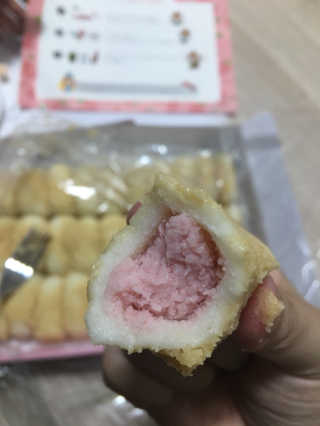 시루아네 소보로 딸기크림떡 — 5점을 준 리뷰어가 2018년 4월 올린 사용 사진