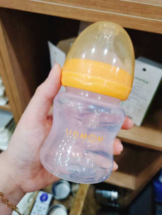 유비맘 신생아젖병 120ml 트리플팩_ 젖꼭지 포함 — 5점을 준 리뷰어가 2020년 3월 올린 사용 사진