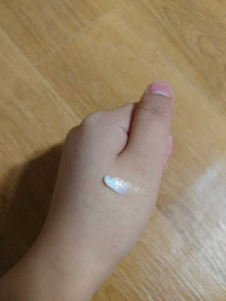 나이팅게일 티타민 크림 리뉴얼 — 4.17점을 준 리뷰어가 2018년 3월 올린 사용 사진