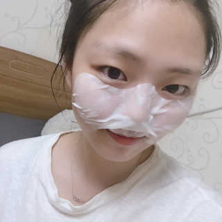 23years old 에어레이닉 포어 마스크 — 5점을 준 리뷰어가 2018년 7월 올린 사용 사진
