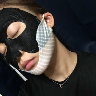 23years old 아큐페어 쁘띠 마스크 (5장) — 5점을 준 리뷰어가 2017년 6월 올린 사용 사진