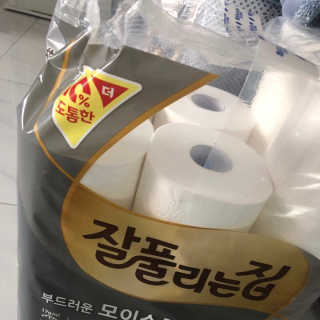 잘풀리는집 부드러운 모이스처 3겹 화장지 30롤 — 5점을 준 리뷰어가 2019년 5월 올린 사용 사진