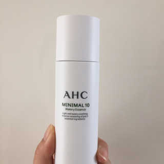 AHC 에이 에이치 씨 미니멀 10 워터리 에센스 — 5점을 준 리뷰어가 2018년 12월 올린 사용 사진