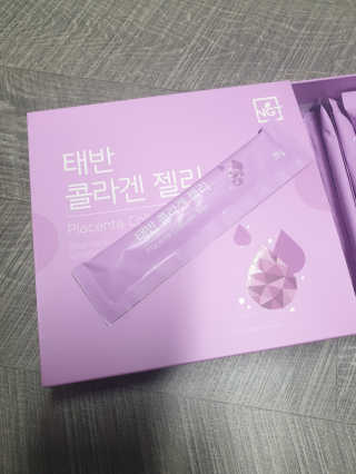 네츄럴굿띵스 태반 콜라겐 젤리 15포 — 5점을 준 리뷰어가 2019년 3월 올린 사용 사진