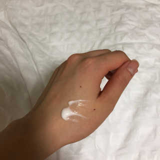 라이징스타 화이트 토마토 브이크림 — 3.67점을 준 리뷰어가 2018년 7월 올린 사용 사진