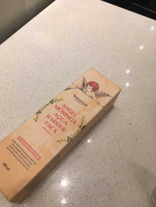 보타미안  엔젤모링가 아쿠아베리어 팩 — 5점을 준 리뷰어가 2018년 2월 올린 사용 사진
