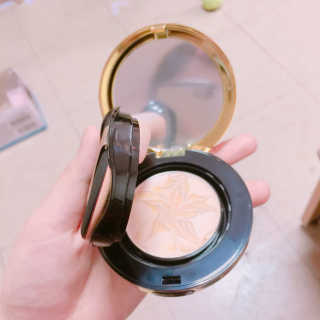 브이티 코스메틱 VT 리얼 콜라겐 팩트 — 4.5점을 준 리뷰어가 2017년 4월 올린 사용 사진