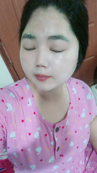 [후르디아] 블루베리 허니 오버나이트 마스크 달광팩 — 5점을 준 리뷰어가 2019년 10월 올린 사용 사진