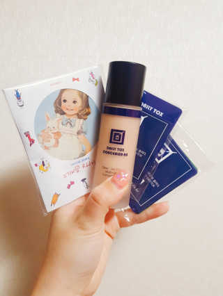 데일리톡스톡스 데일리톡스 듀이 스킨 이펙트 멀티 유즈 컨실러 비비 — 5점을 준 리뷰어가 2018년 3월 올린 사용 사진