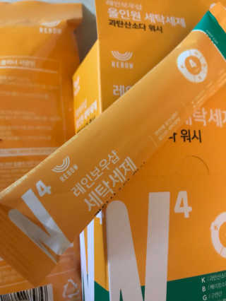 레인보우샵 올인원 세탁세제 스틱포 6개입 + 세탁조클리너 — 3.17점을 준 리뷰어가 2018년 3월 올린 사용 사진