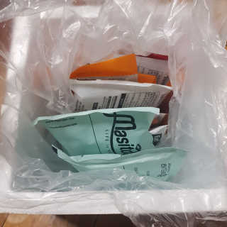 개근질마트 잇메이트 스팀 닭가슴살 혼합 1kg — 5점을 준 리뷰어가 2019년 11월 올린 사용 사진